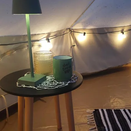 Jaagu Glaemping Neljale Luxury tent