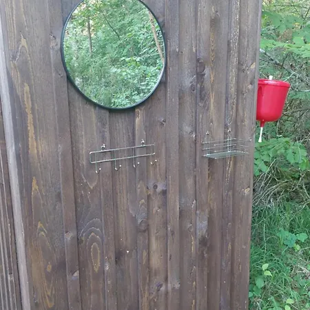 Luksusowy namiot Jaagu Metsatelk Neljale